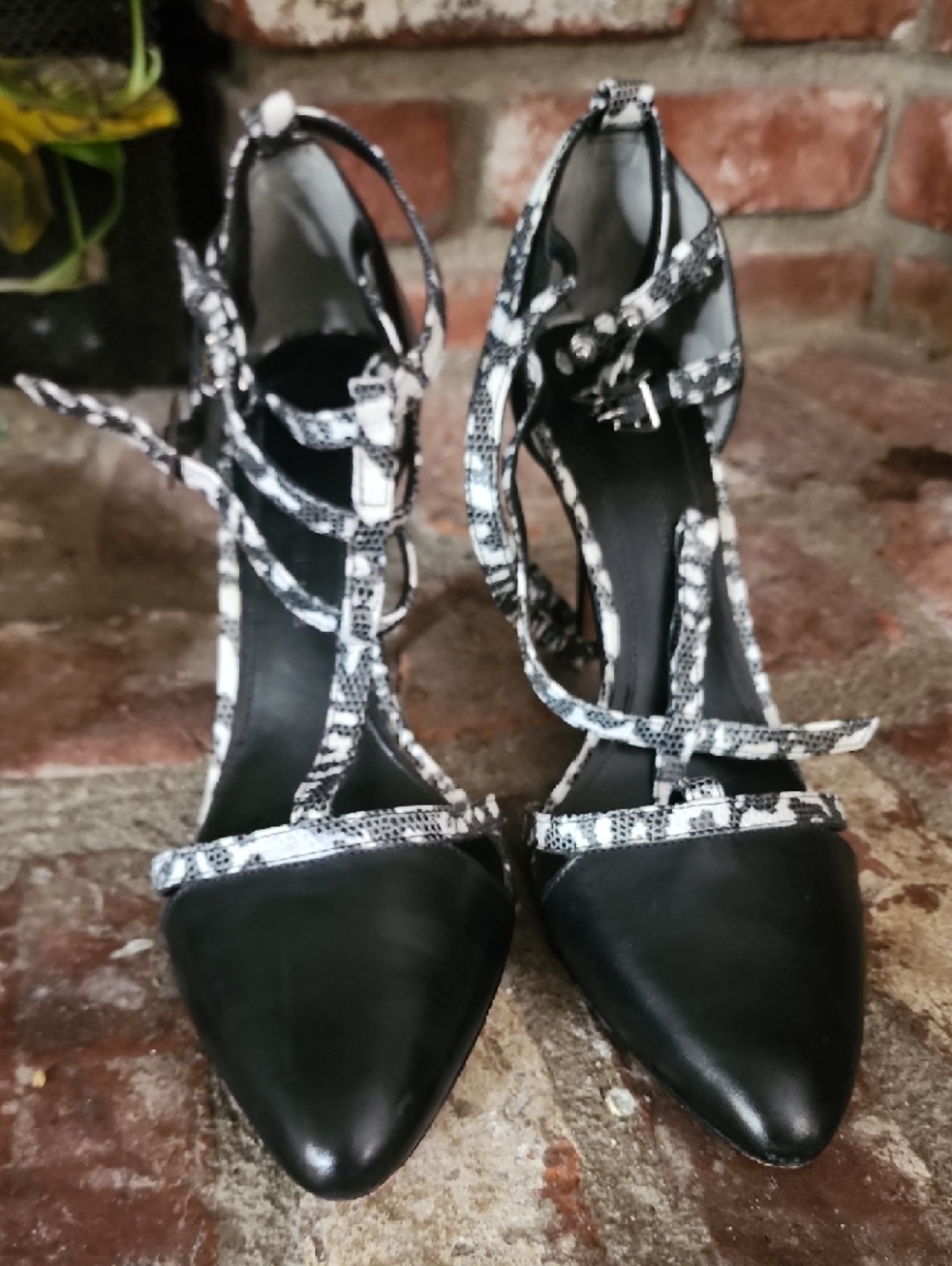 10 Crosby Derek Lam Black Leather Strappy Heels Snake Print Pointed Toe Pumps - Picture 3 of 8